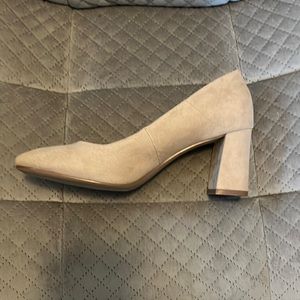 Liya microsuede pump.